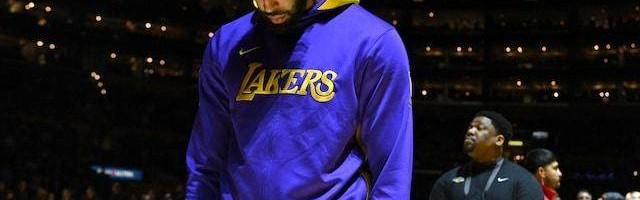 戴维斯走出伤病阴影扛起球队，当领袖不能只喊口号