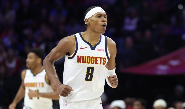 沃特森近5场场均25.8分7.8板4.2助1.6帽1.4断 三分命中率63%