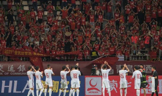 国足移师迪拜中超躺枪 联赛或推迟有人欢喜有人愁