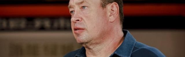 亚博体育平台-斯卢茨基：寻求攻防平衡 全力争胜保留晋级希望