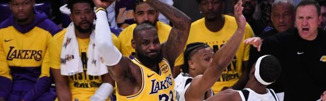 亚博体育平台-40岁詹皇逆生长！疯狂二月场均29+10+7：卢卡解放他